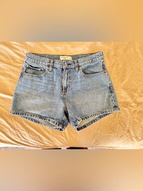 Abercrombie & Fitch Light Blue Denim High-Rise Women's Shorts